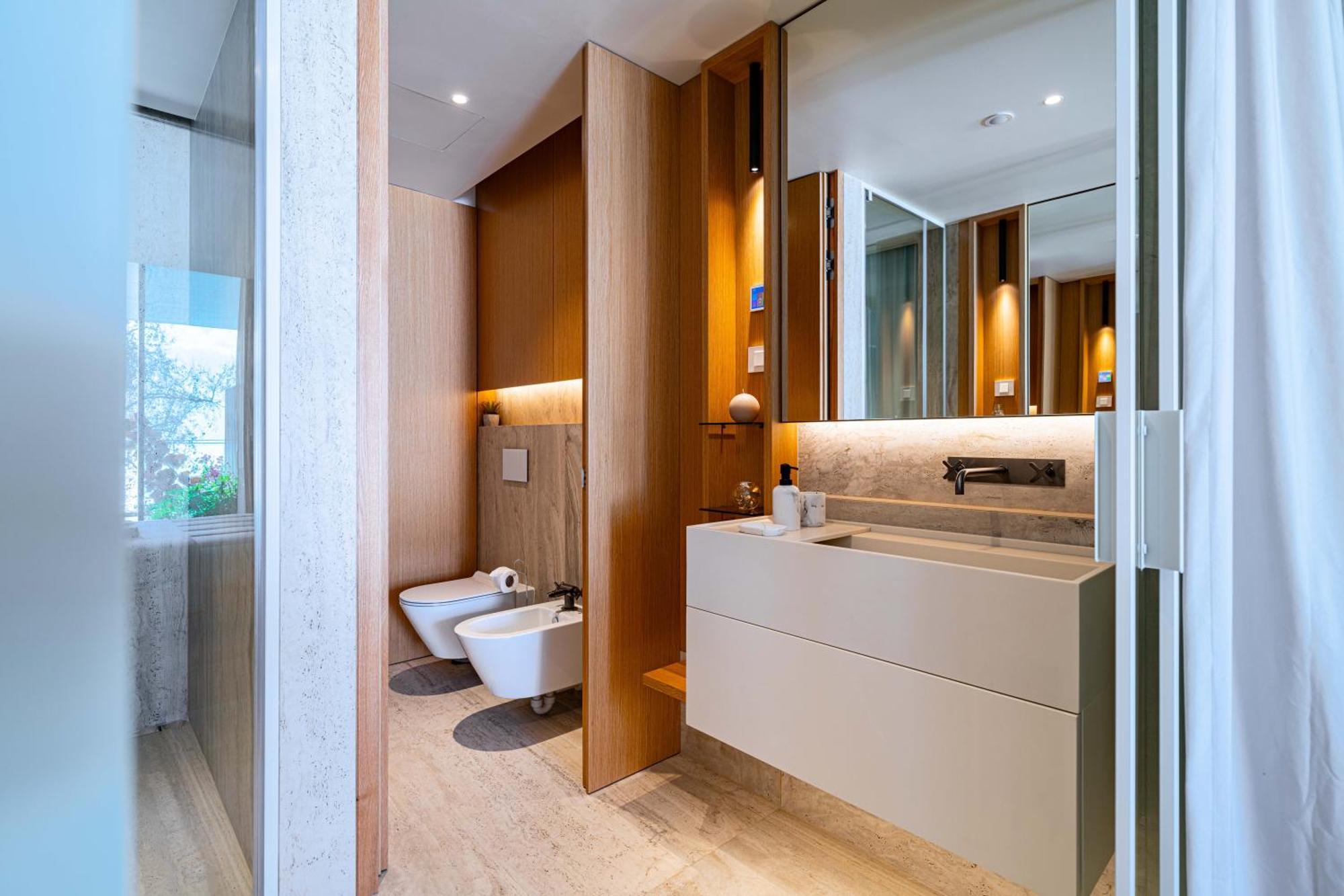 Savoy Monumentalis 2b Or Not 2b By Lm&ac Signature *